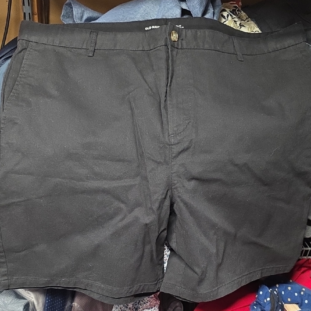 Old Navy Men's Charcoal Flat Front Shorts